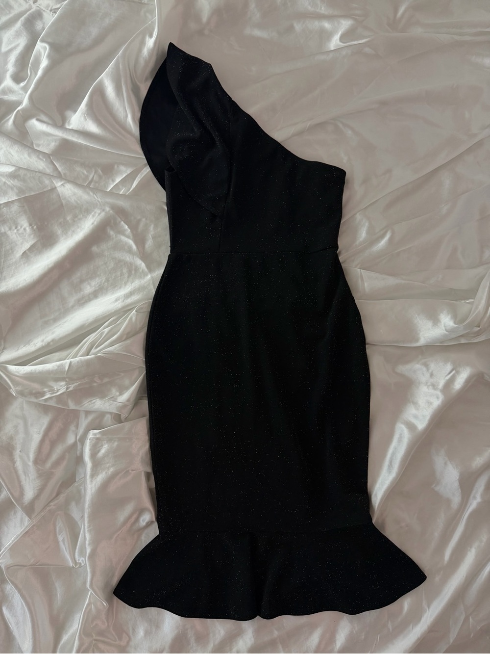 Black One-Shoulder Ruffle Hem Dress